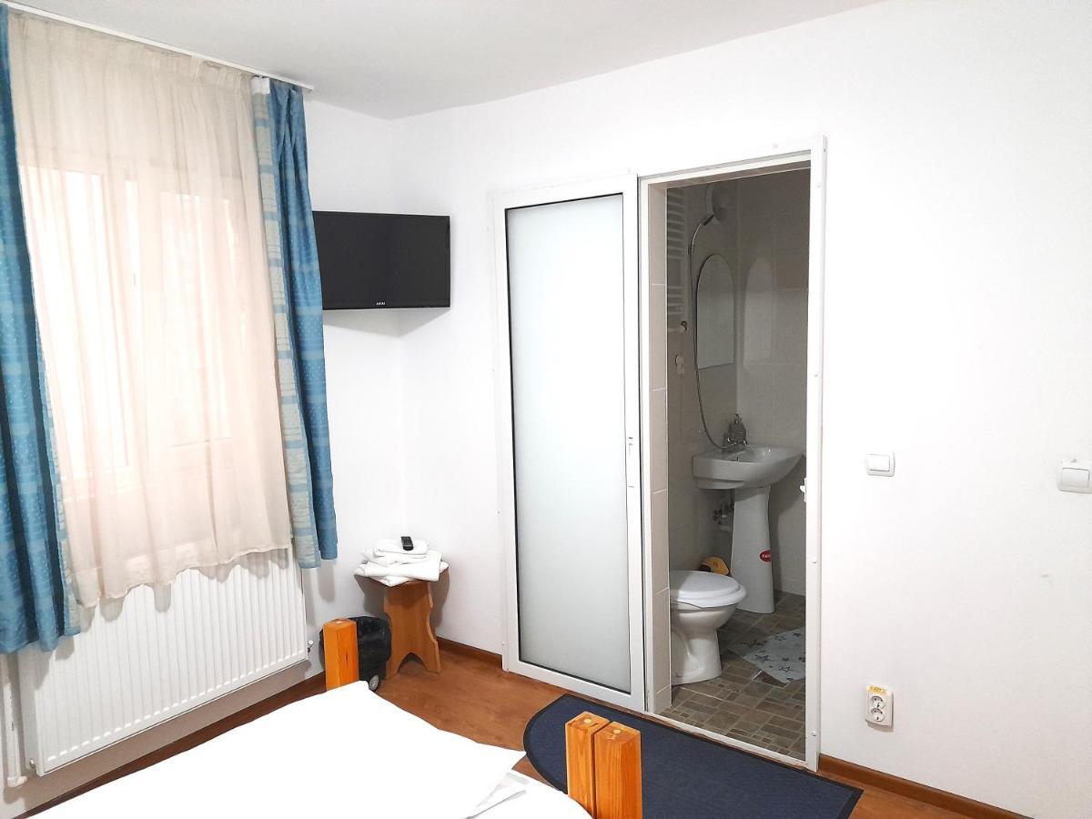 Casa Centrala Azuga Ngoại thất bức ảnh